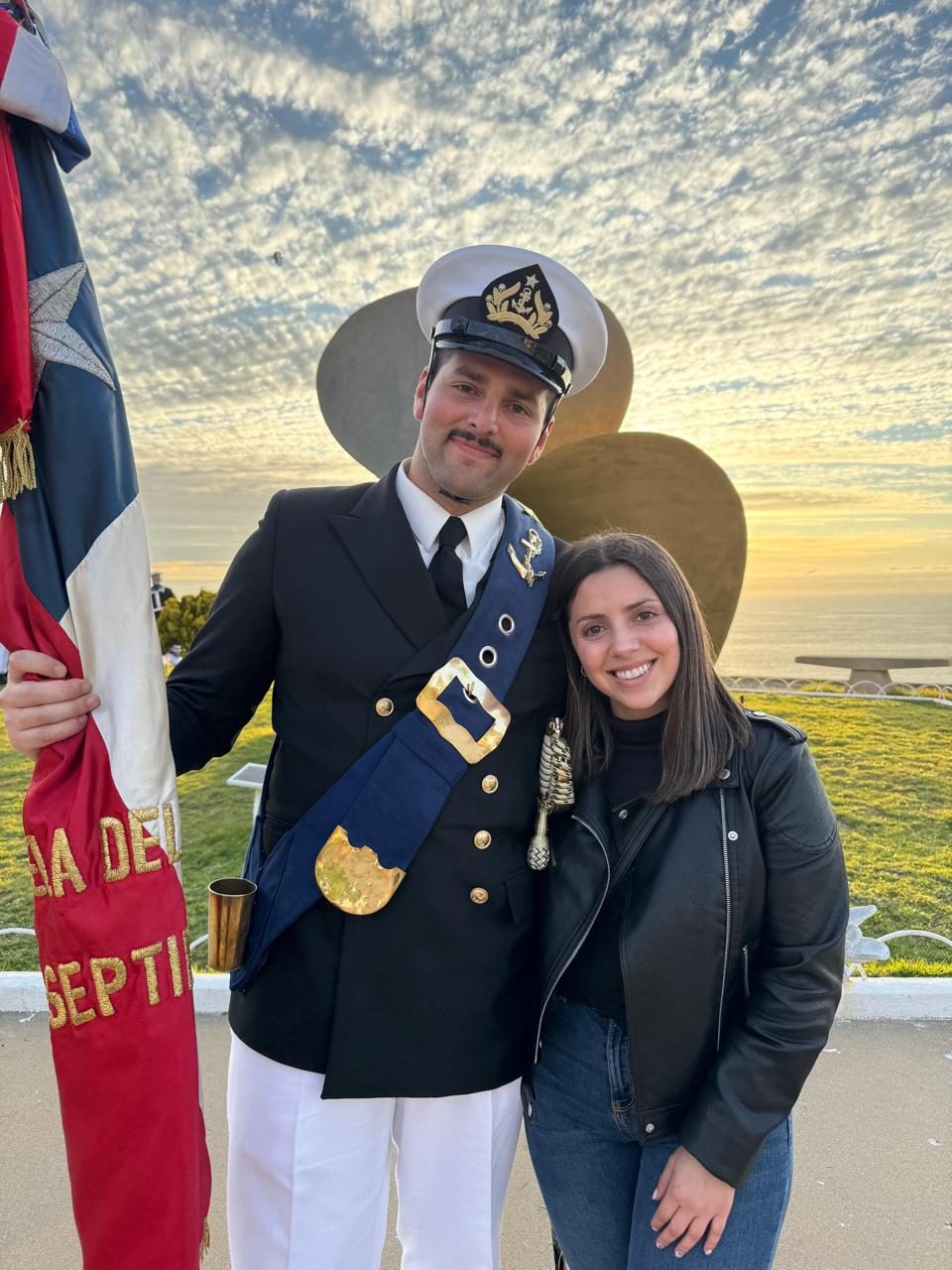 Felipe de uniforme de gala